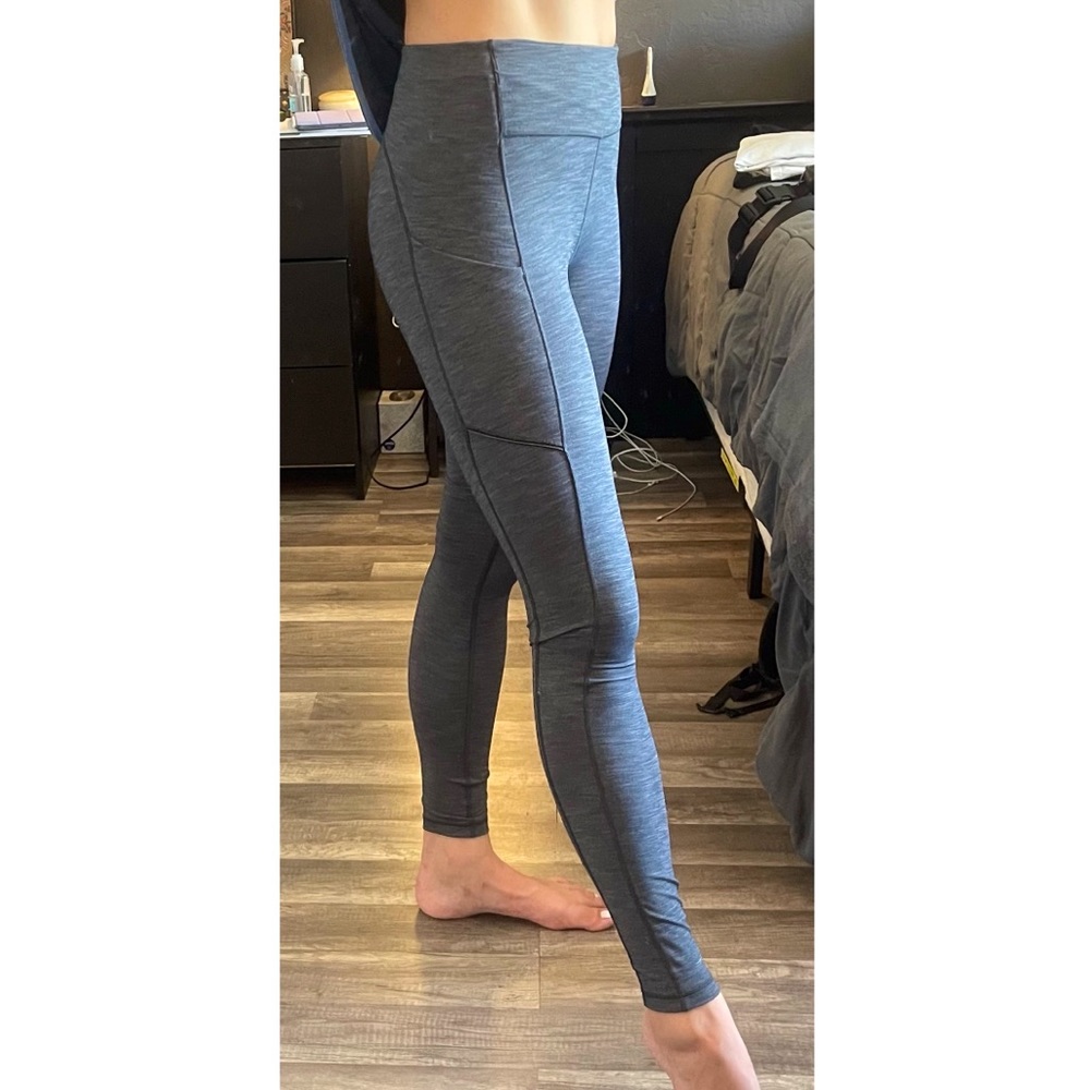 Lululemon size 4 leggings